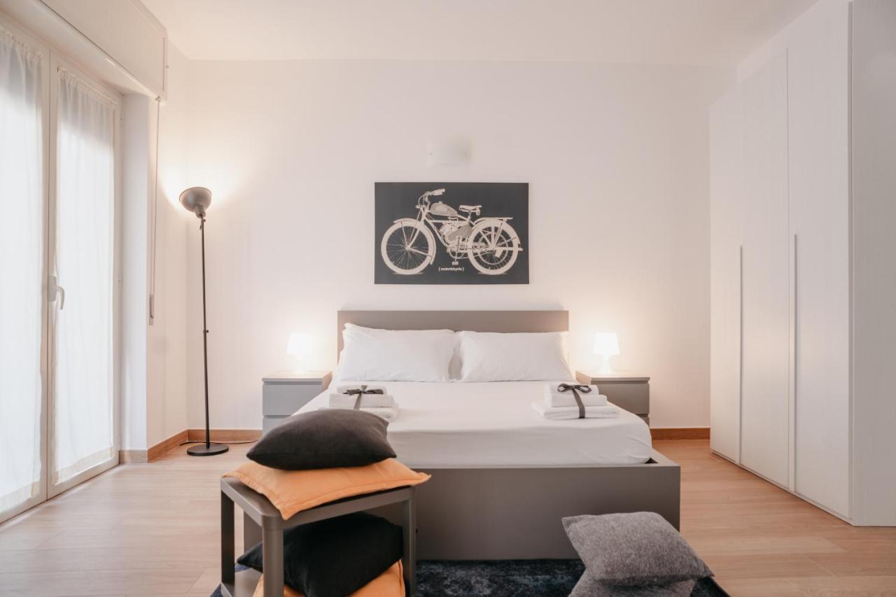 Appartement Brombeis Aurea By Casanapoletana - Town Center à Naples Extérieur photo