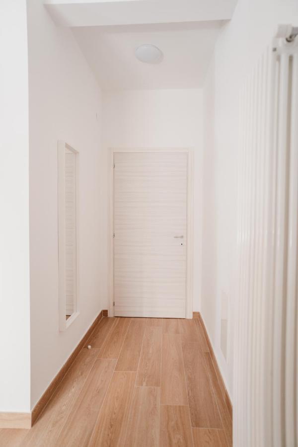 Appartement Brombeis Aurea By Casanapoletana - Town Center à Naples Extérieur photo