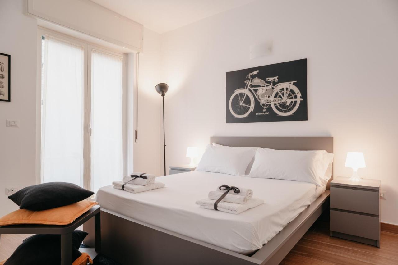 Appartement Brombeis Aurea By Casanapoletana - Town Center à Naples Extérieur photo