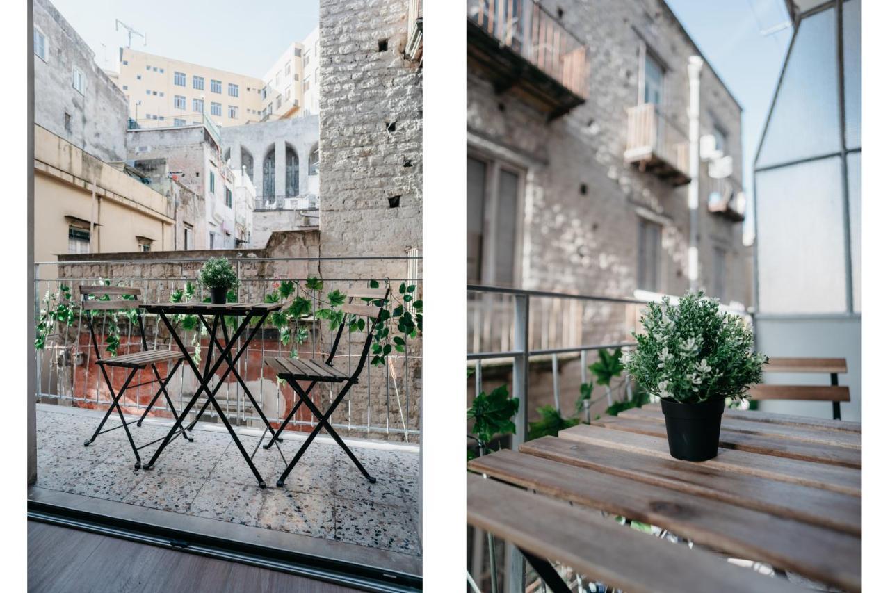Appartement Brombeis Aurea By Casanapoletana - Town Center à Naples Extérieur photo